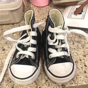 Toddler chucks